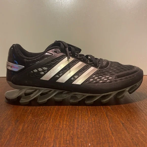 Adidas Spring Blade Razor Black - Picture 2 of 6
